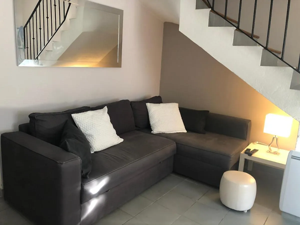 Maison Tendance Avec Jardin, Centre Village, Alpilles, Familles Eyragues Holiday home