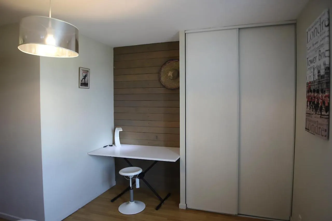 Holiday home Maison Tendance Avec Jardin, Centre Village, Alpilles, Familles Eyragues